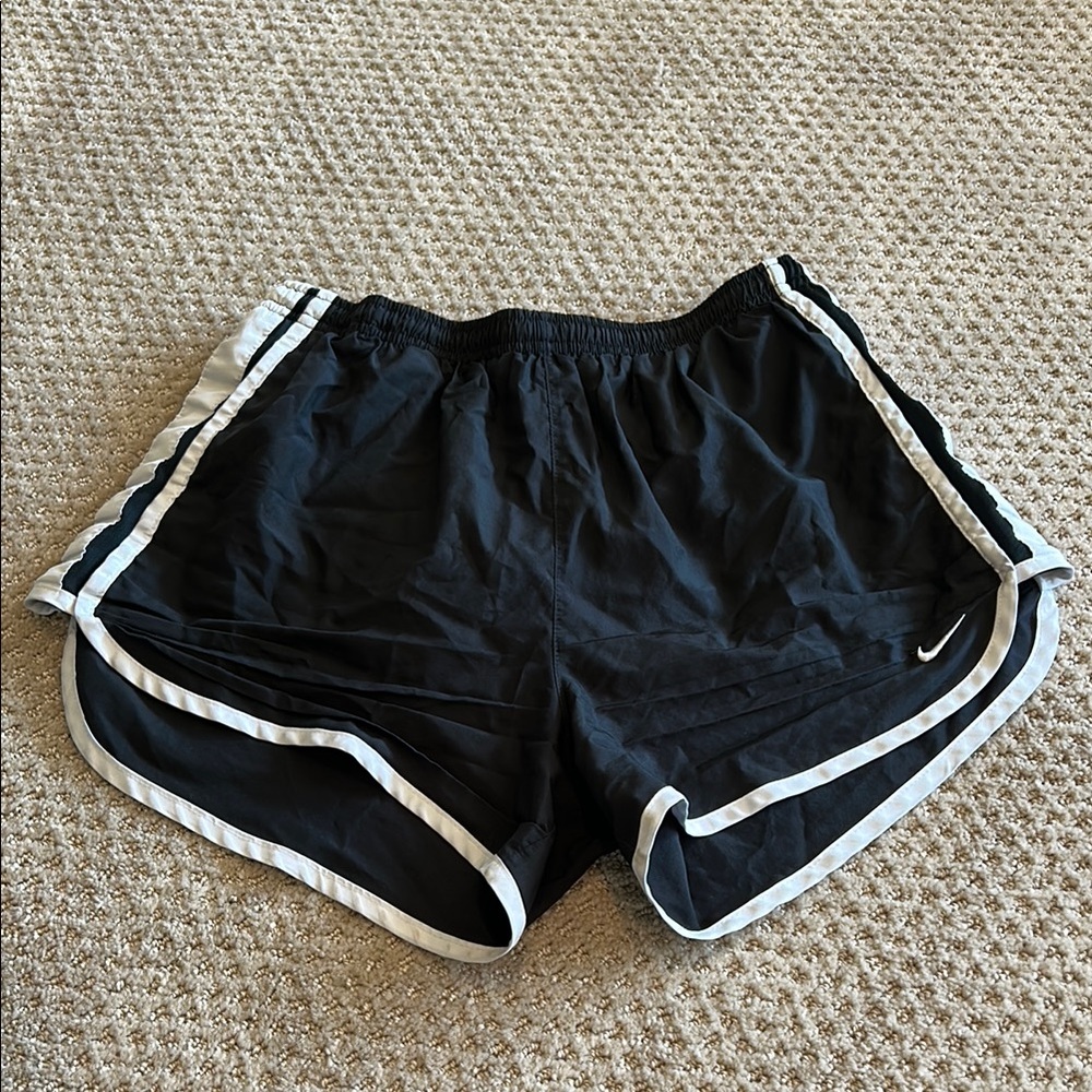 Nike Black and White Athletic Shorts Lightweight Elastic Waist